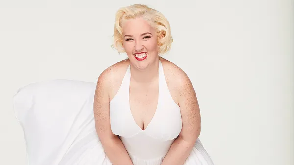 Mama June channels Marilyn Monroe