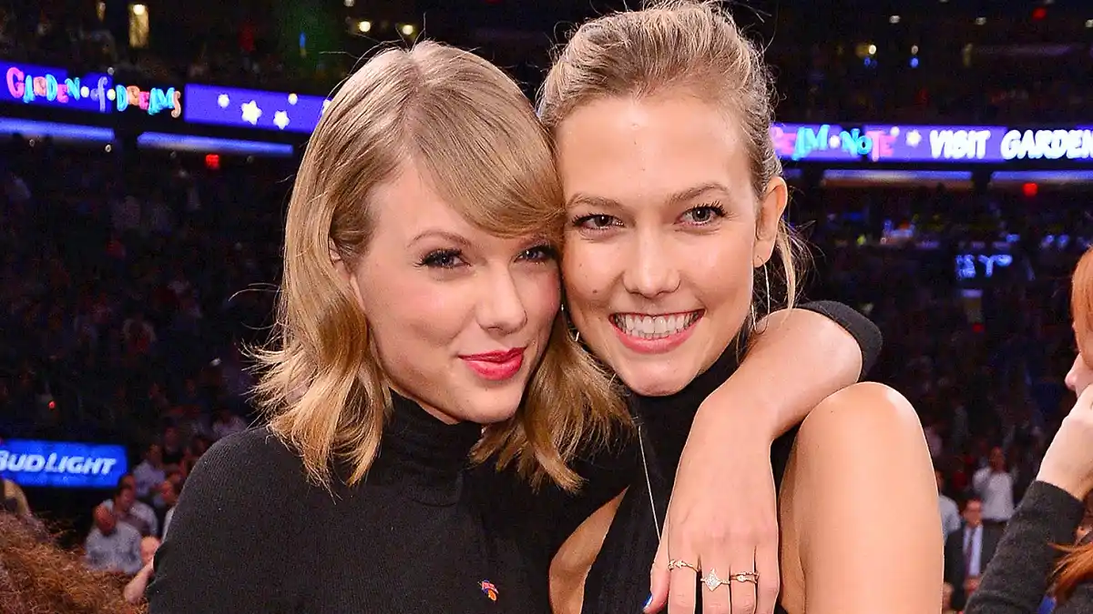 Taylor Swift, Karlie Kloss, Friends