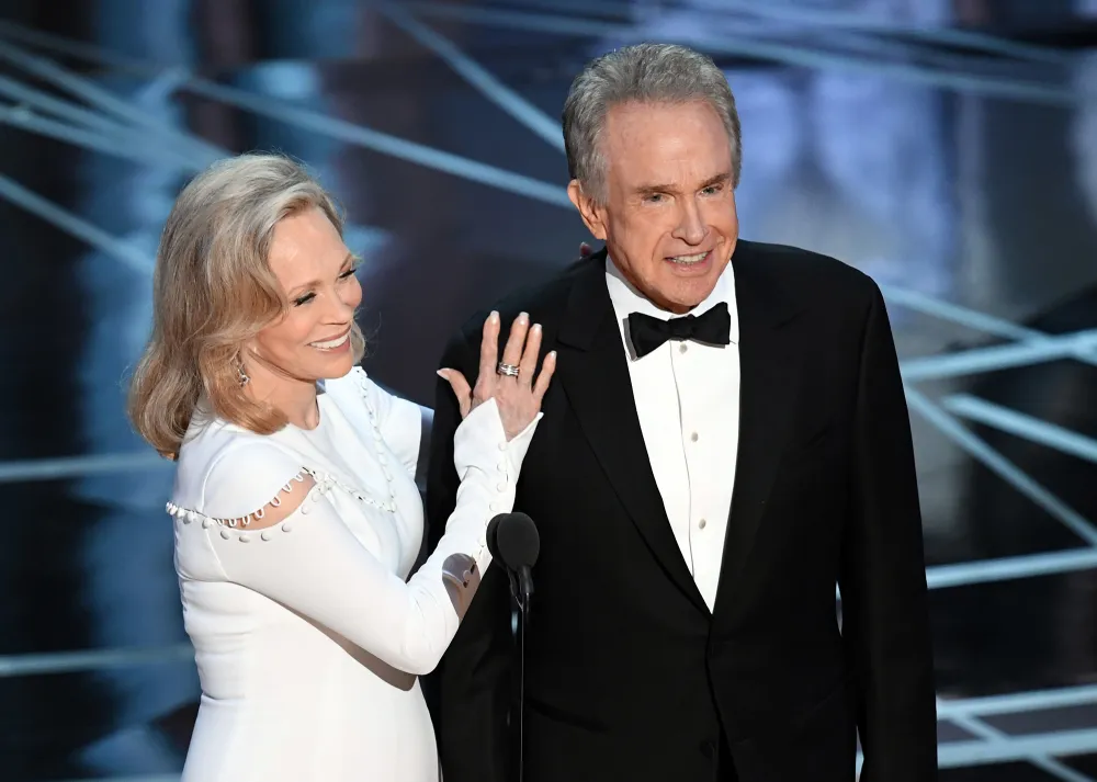 Faye Dunaway and Warren Beatty