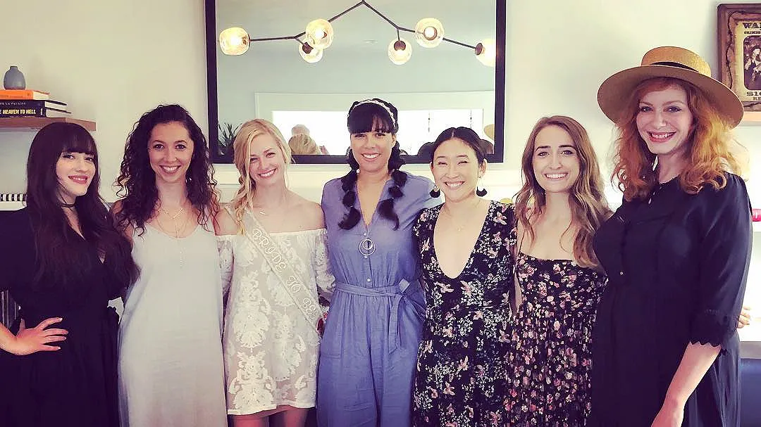 Beth Behrs, Kat Dennings, Bridal Shower, Bridesmaids