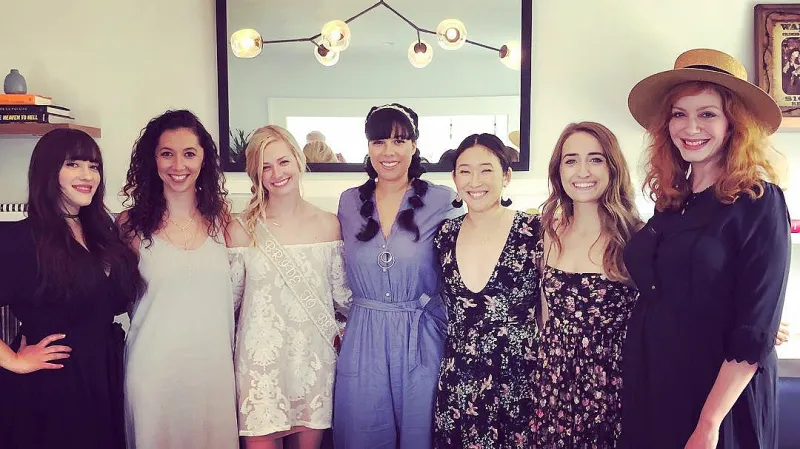 Beth Behrs, Kat Dennings, Bridal Shower, Bridesmaids