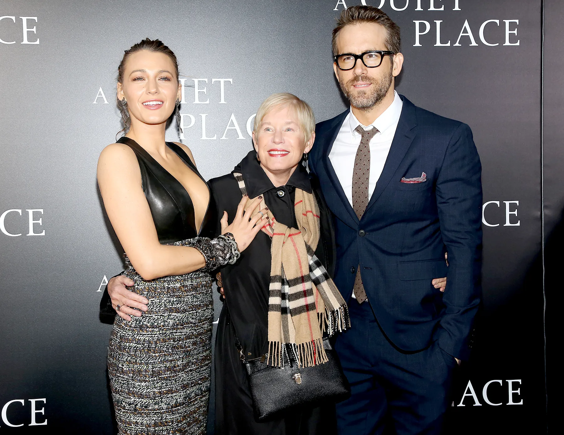 Blake-Lively,-Tammy-Reynolds-and-Ryan-Reynolds