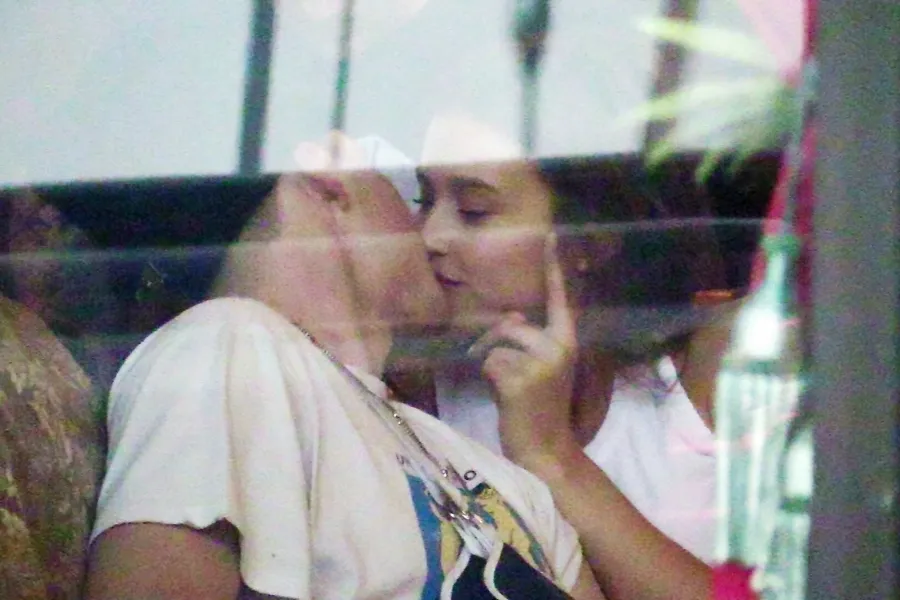 Brooklyn Beckham, Lexi Wood, PDA, Kiss, Chloe Grace Moretz