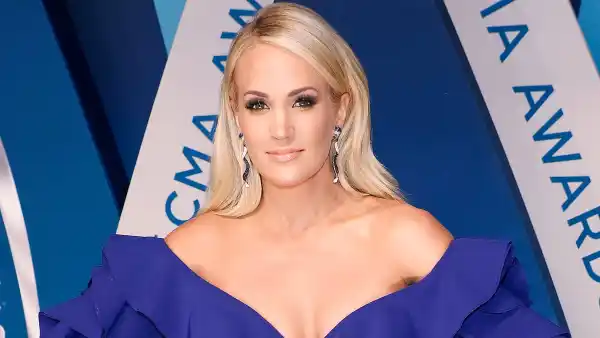 Carrie Underwood, Face, Fall, Surgery, Instagram