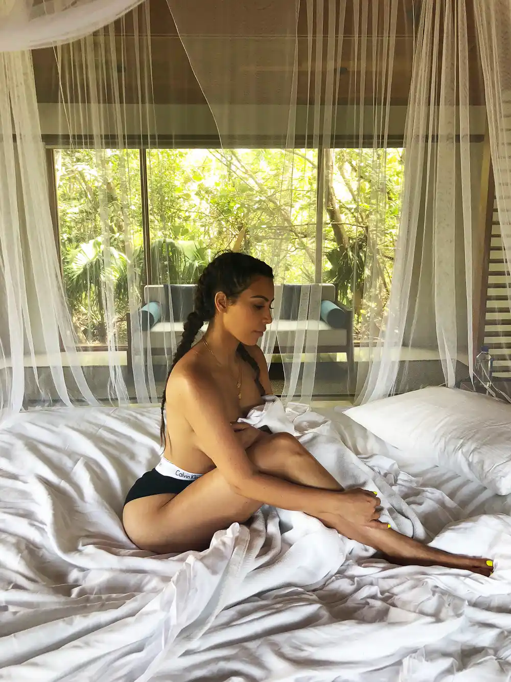 Kim Kardashian topless