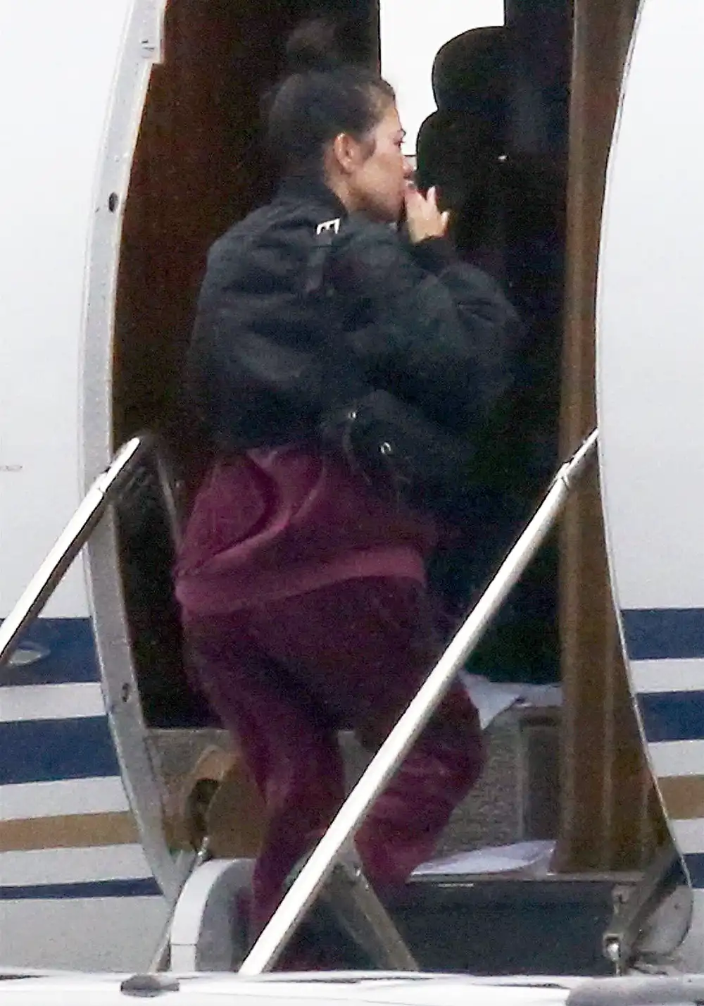 Kardashian Sisters Leave Cleveland