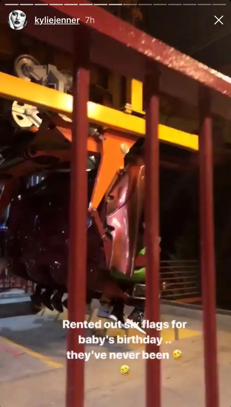 Kylie Jenner & Travis Scott at Six Flags