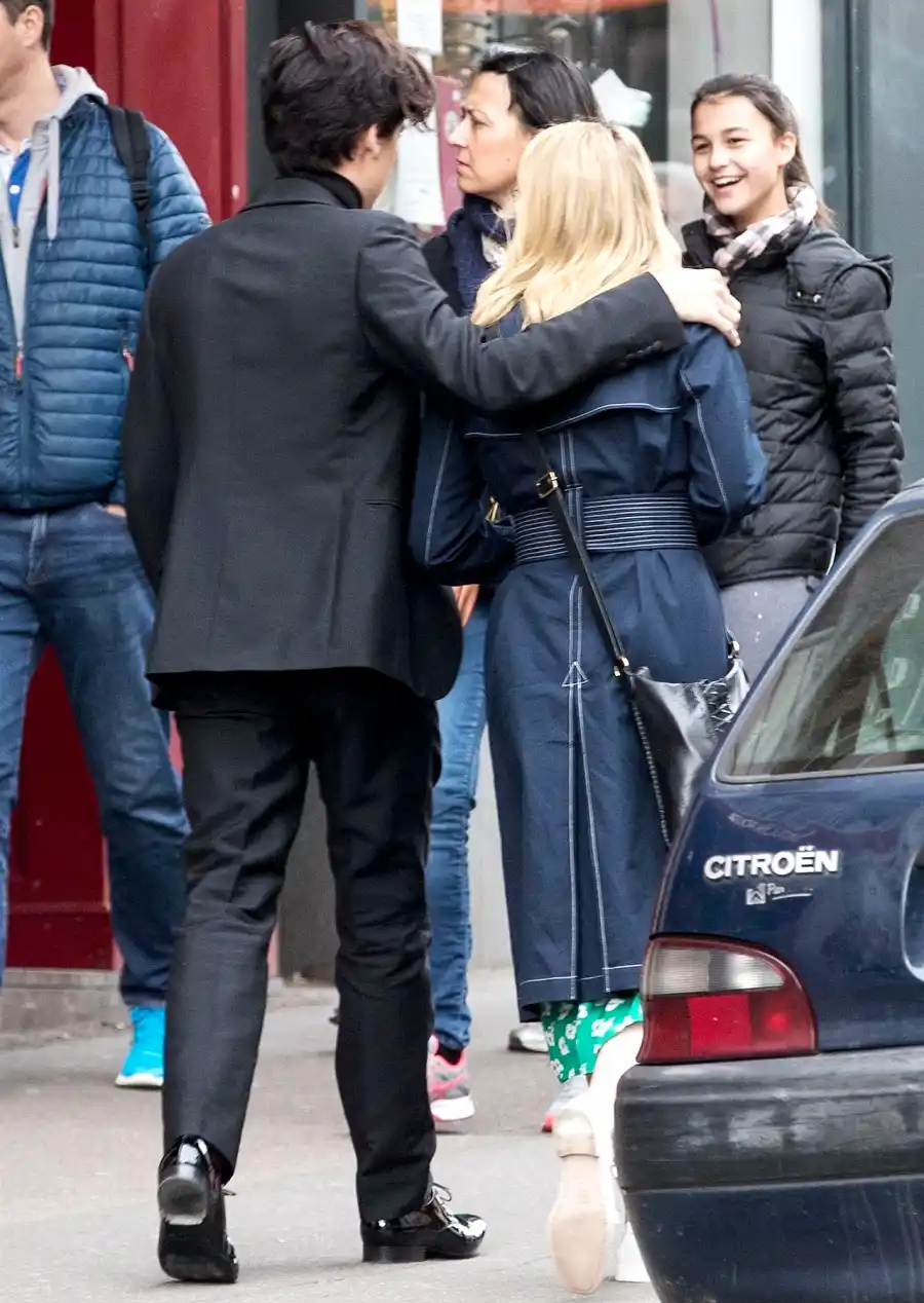 Lili-Reinhart-and-Cole-Sprouse-Share-a-Kiss-in-Paris