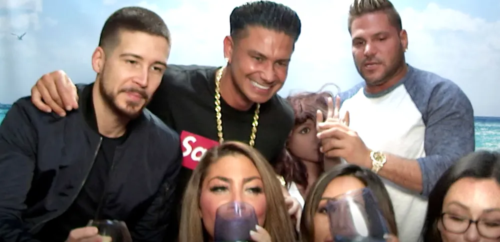 The Jersey Shore Cast carrries a Sammi Giancola doll.