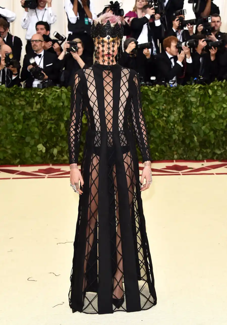 Cara Delevingne met 18