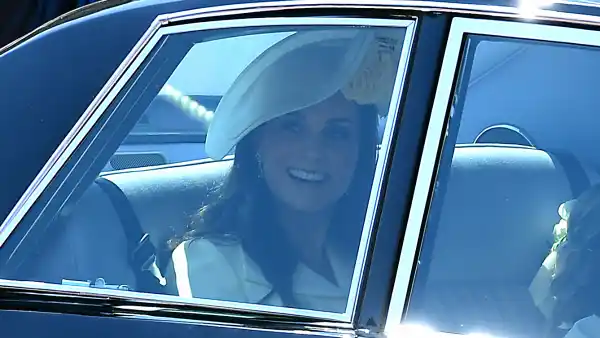 duchess-kate-arrives