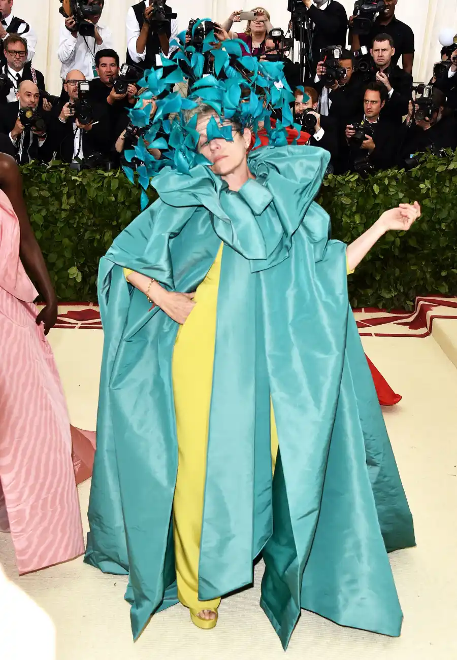 Frances McDormand met 18