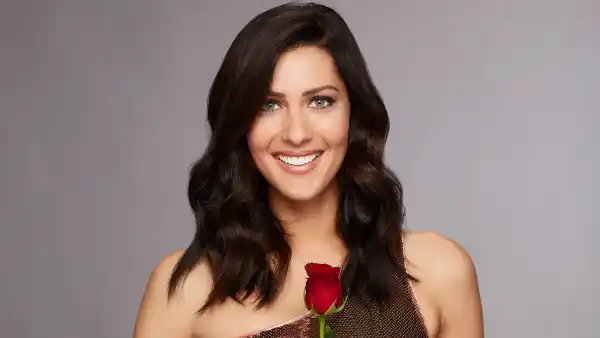 Get the Look Bachelorette Becca Kufrin
