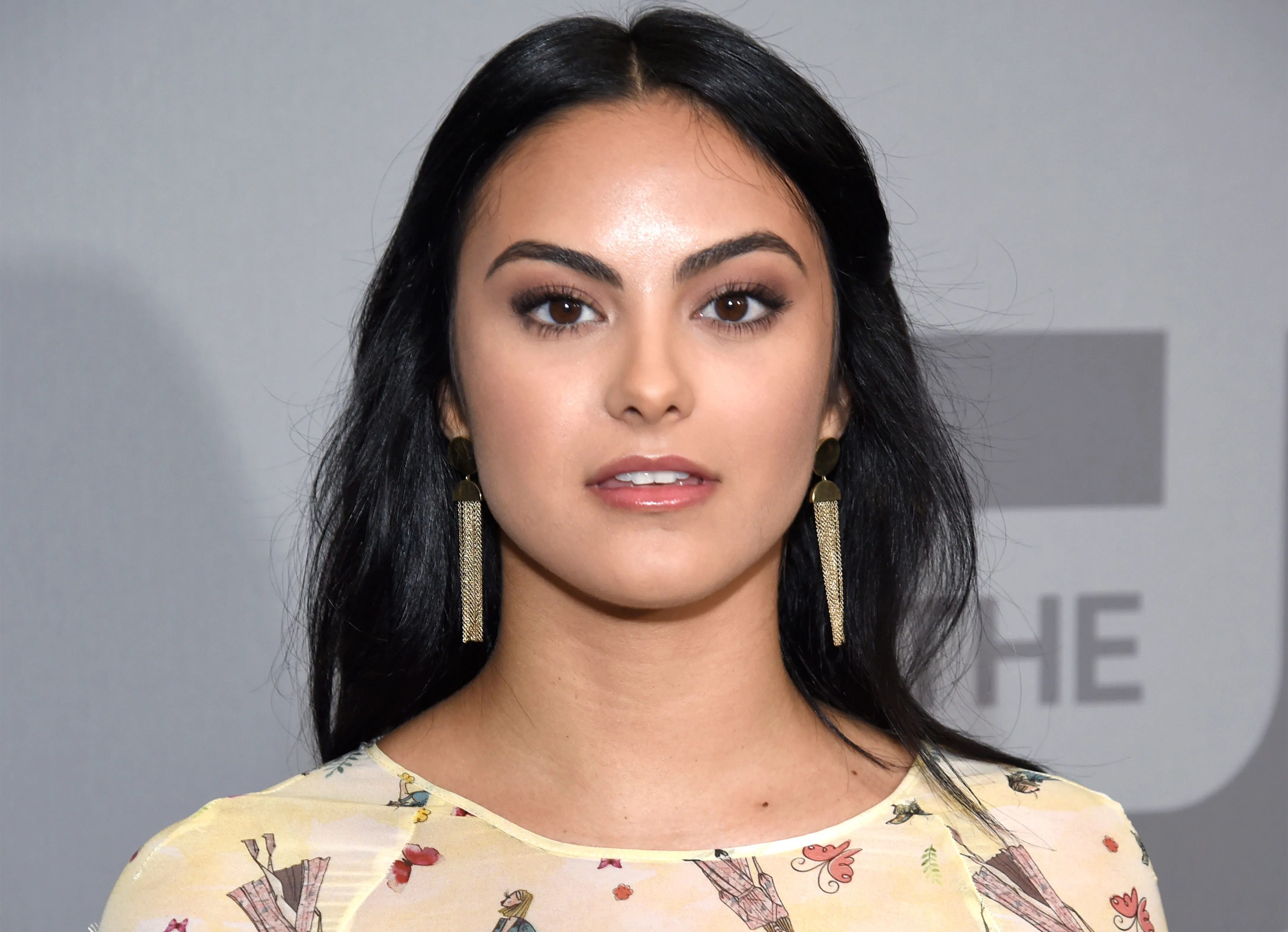 Camila Mendes yellow dess