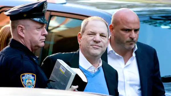 Harvey-Weinstein-turns-himself-in