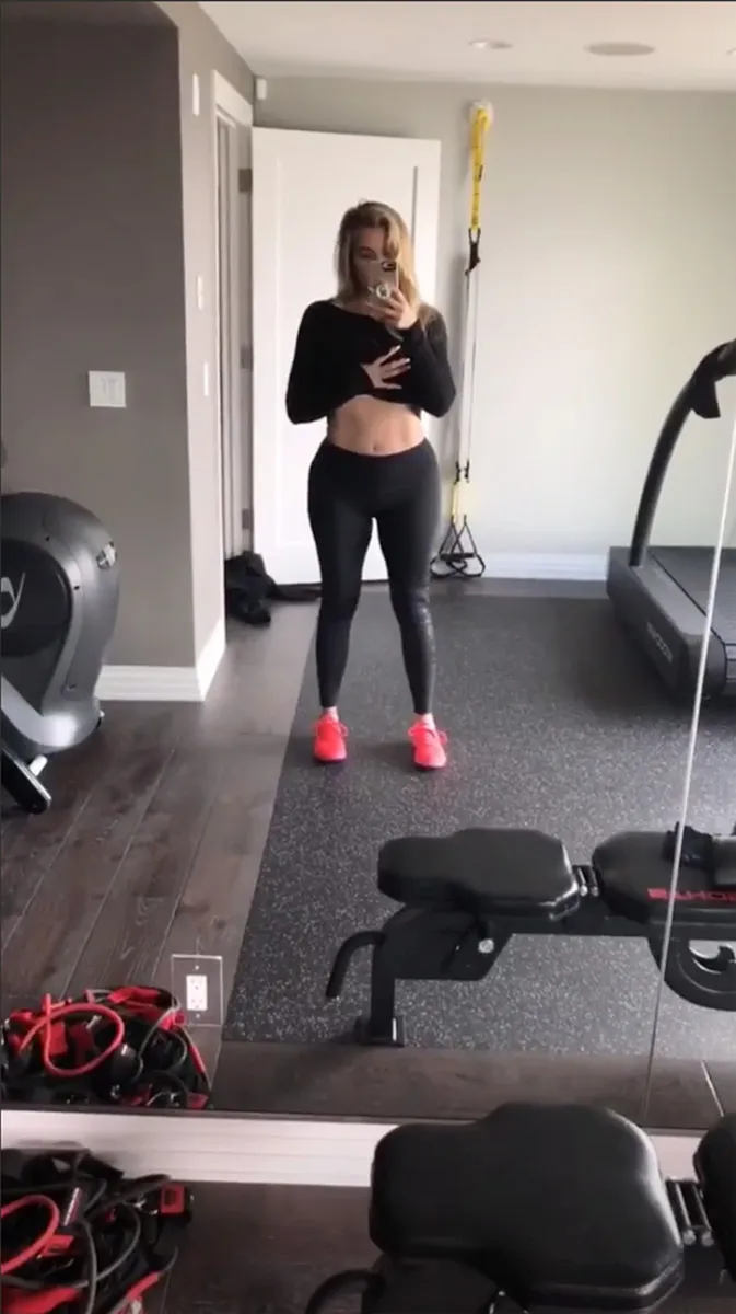 Khloe Kardashian, Kylie Jenner, Post Baby Body, Instagram