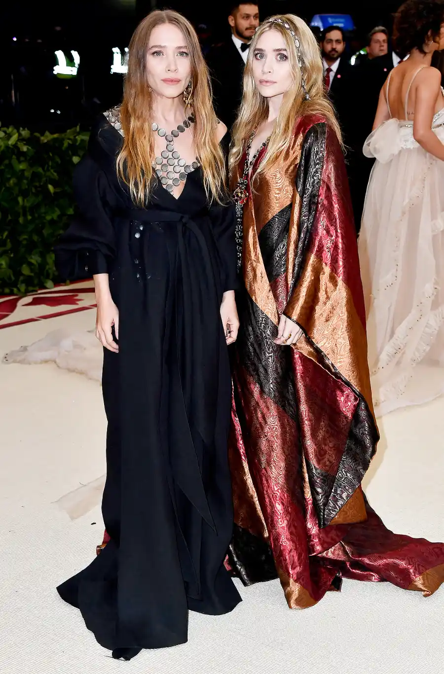 Mary-Kate-and-Ashley-Olsen-met-gala-2018