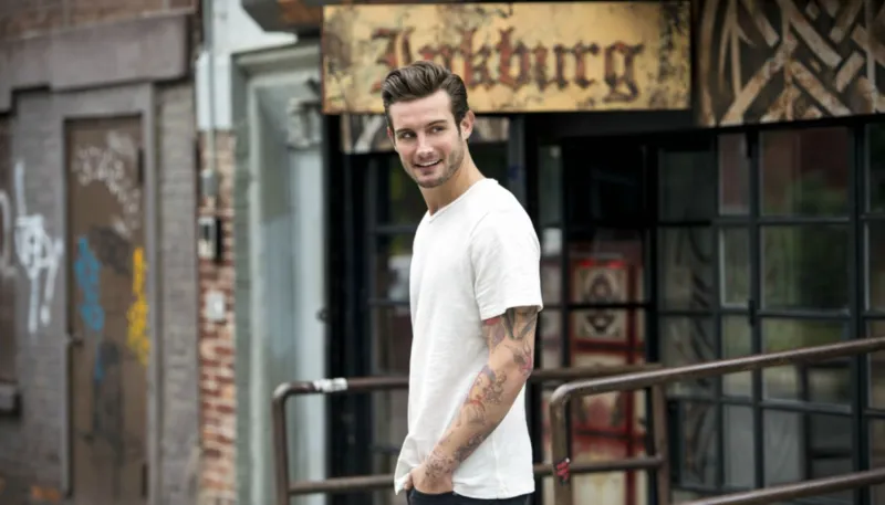 Hot TV Guys to watch this summer