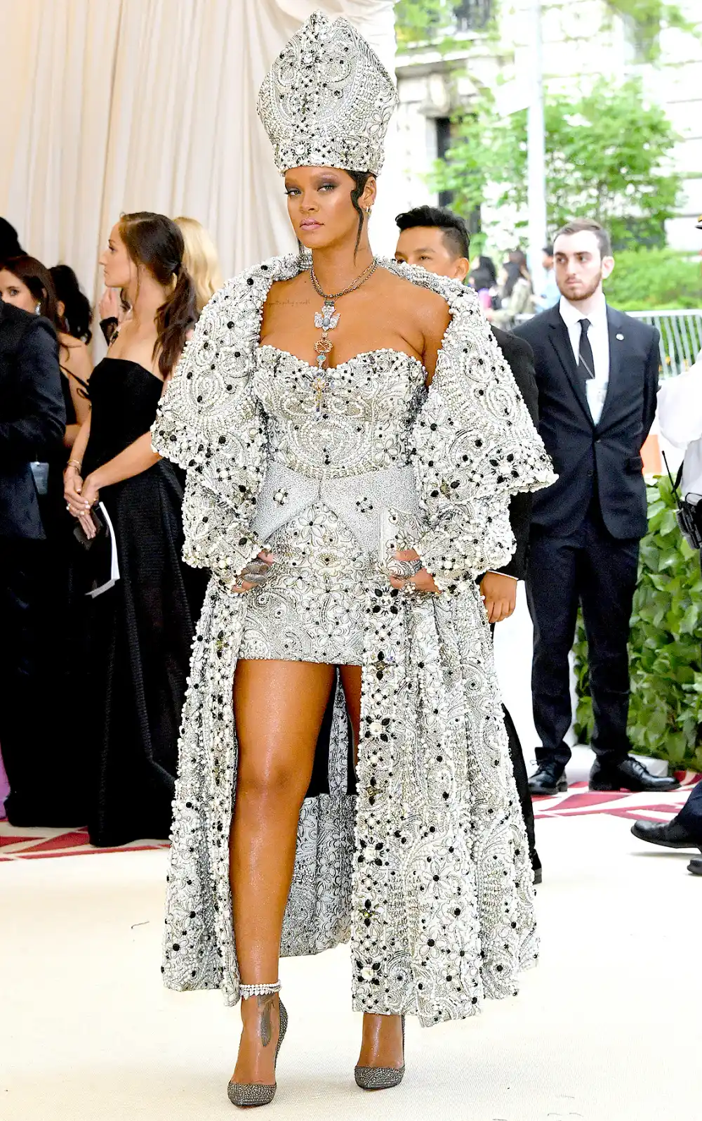 rihanna-met-gala-2018