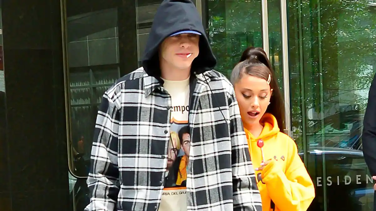 Ariana Grande, Pete Davidson, Relationship, Engaged