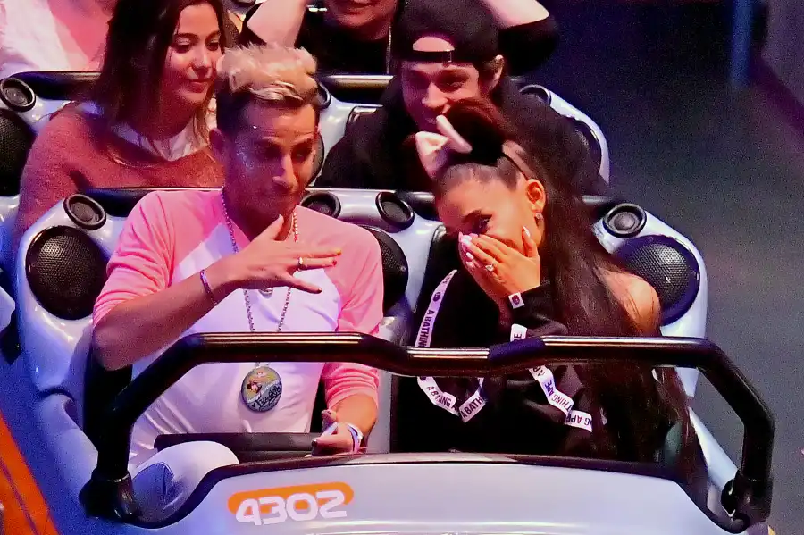 Ariana-Grande-Pete-Davidson-engagement-ring-disney