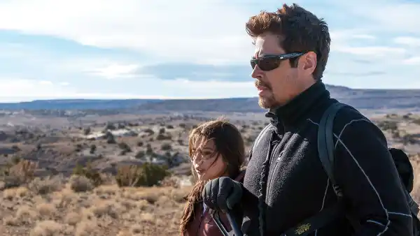 Benicio Del Toro Isabela Moner Sicario Day of the Solda