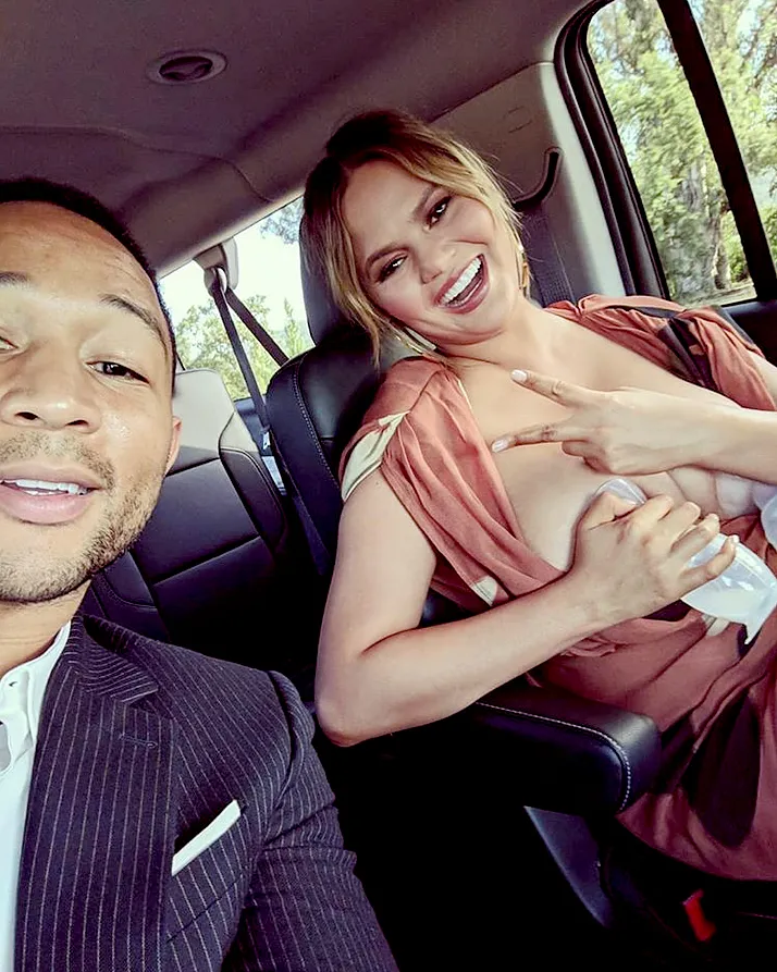 Chrissy-Teigen-Pumps-Breast-Milk-in-Car