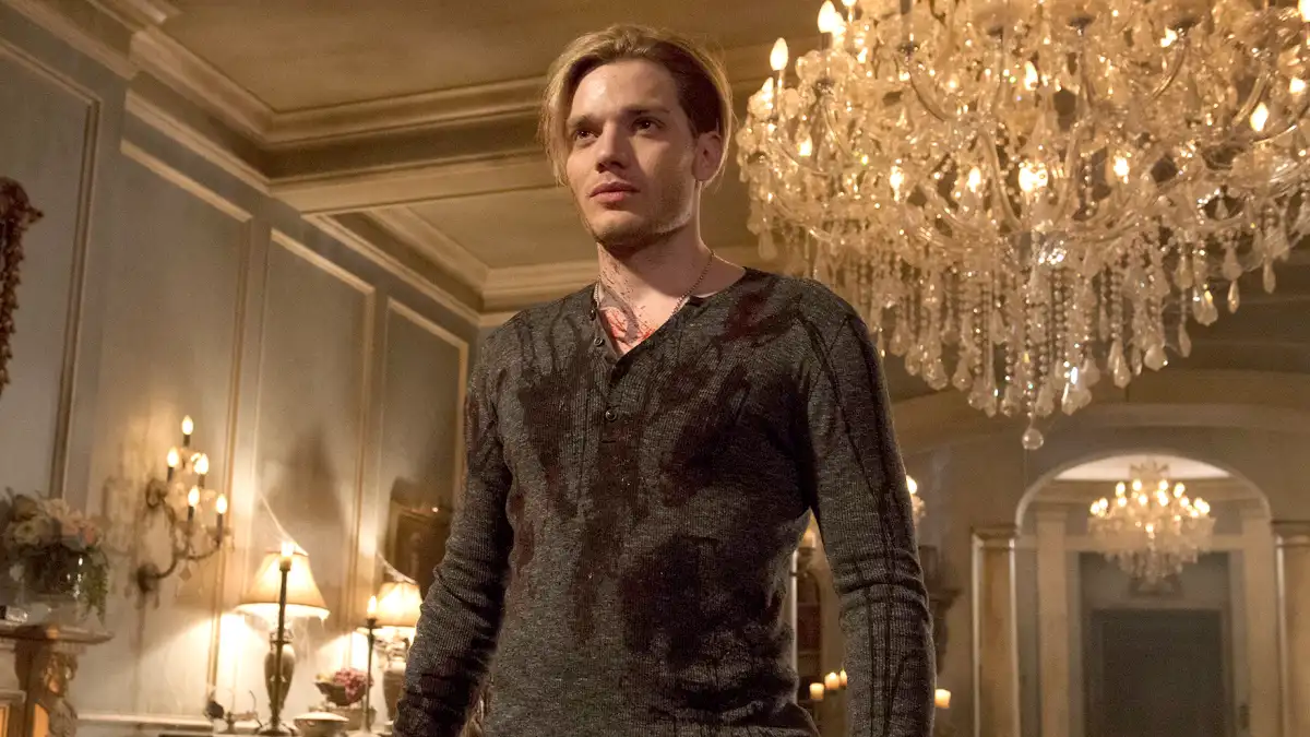 Dominic Sherwood on Shadowhunters