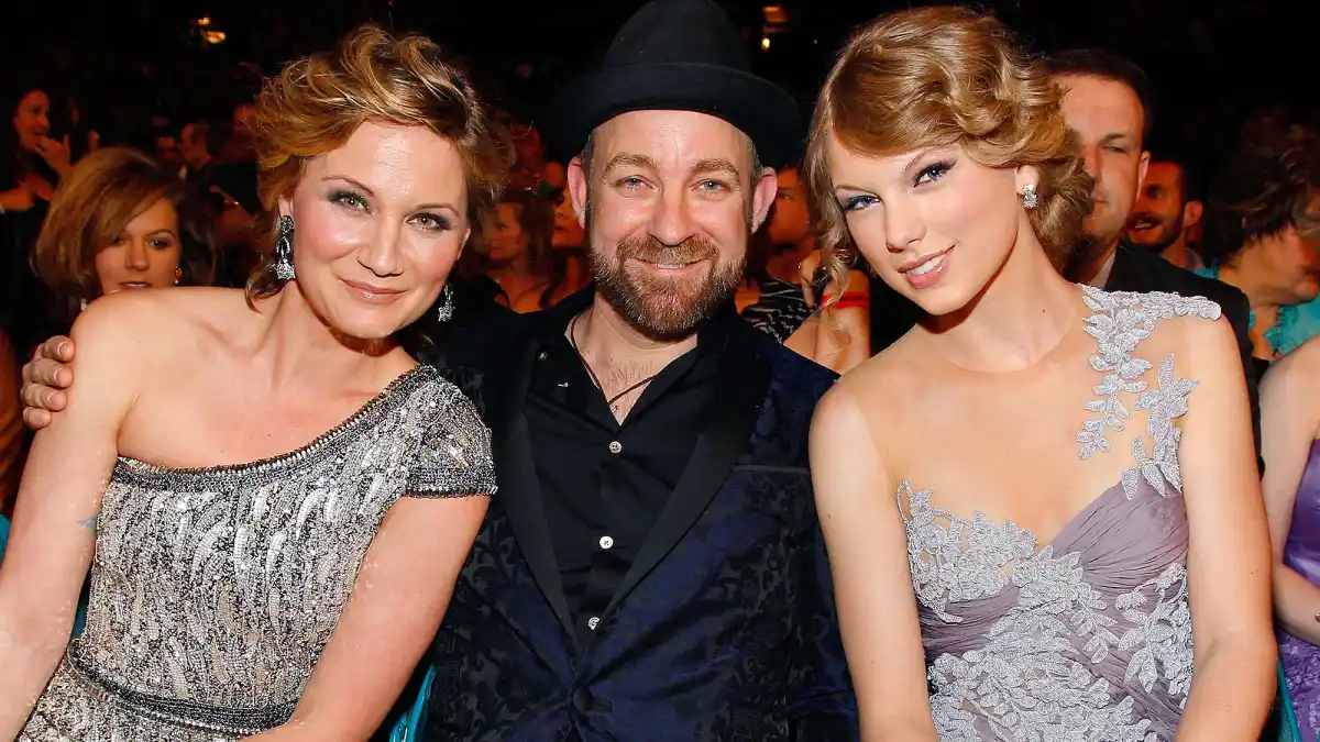 Sugarland, Jennifer Nettles, Kristian Bush, Taylor Swift, Babe, Video