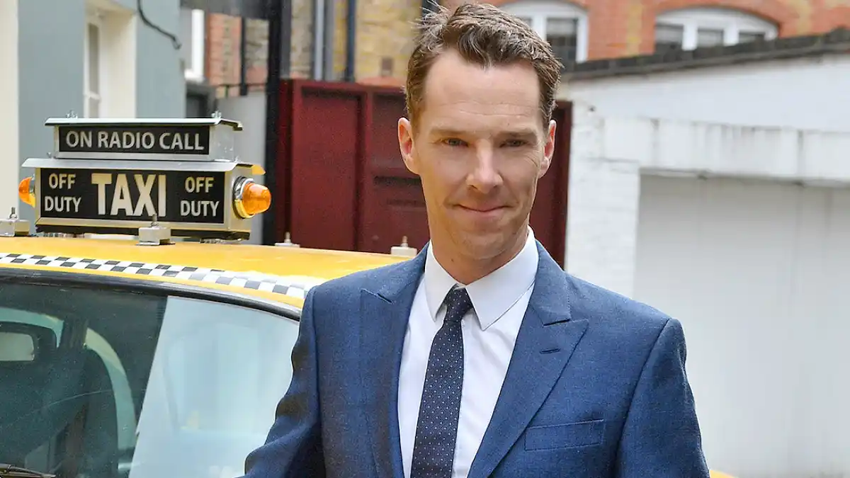 Benedict Cumberbatch, Cyclist, Muggers