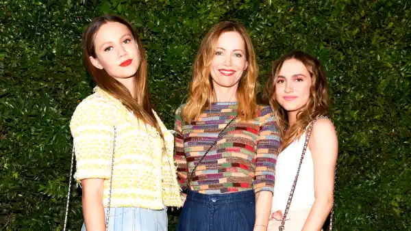 Leslie Mann, Iris Apatow and Maude Apatow