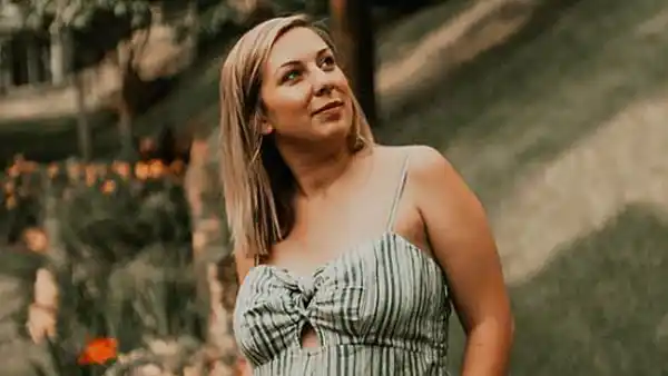 Mackenzie Standifer baby bump