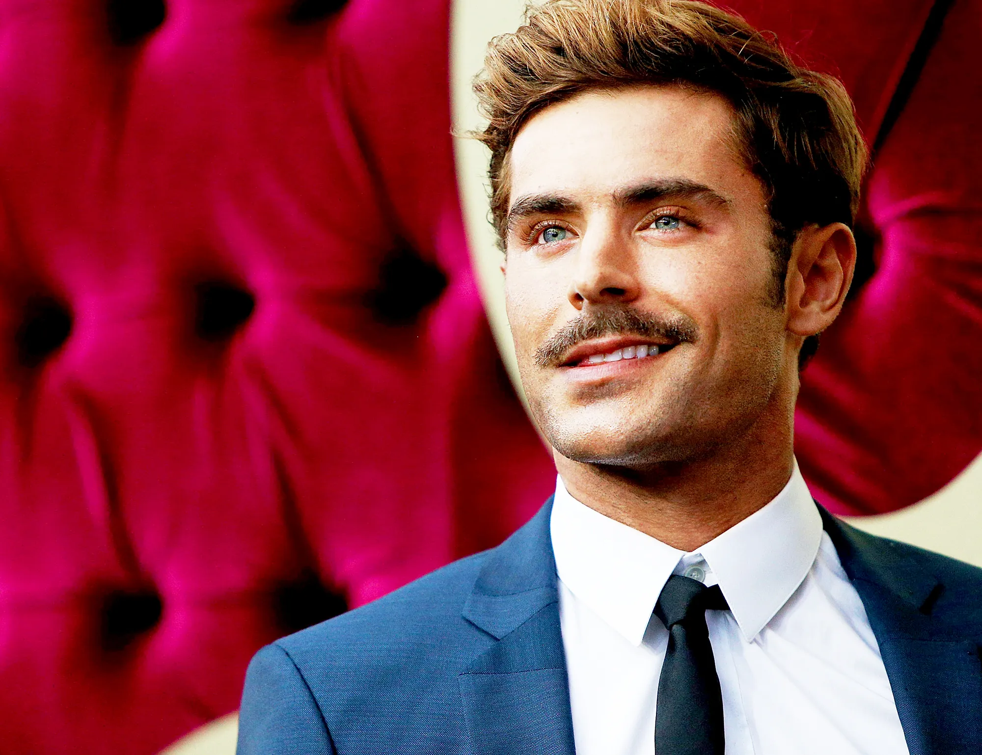 Zac Efron attends the Australian 2017 premiere of The Greatest Showman at The Star in Sydney, Australia.