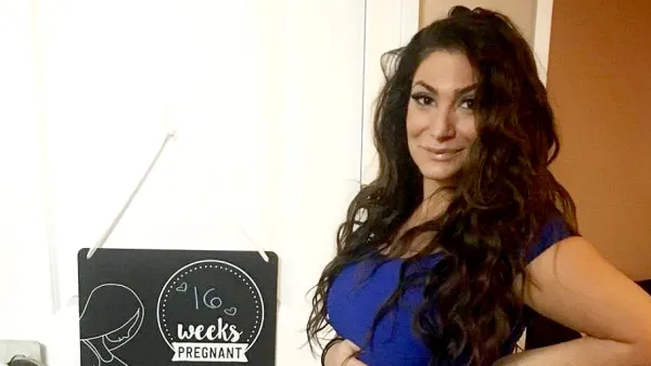 Deena-Nicole-Cortese-baby-bump