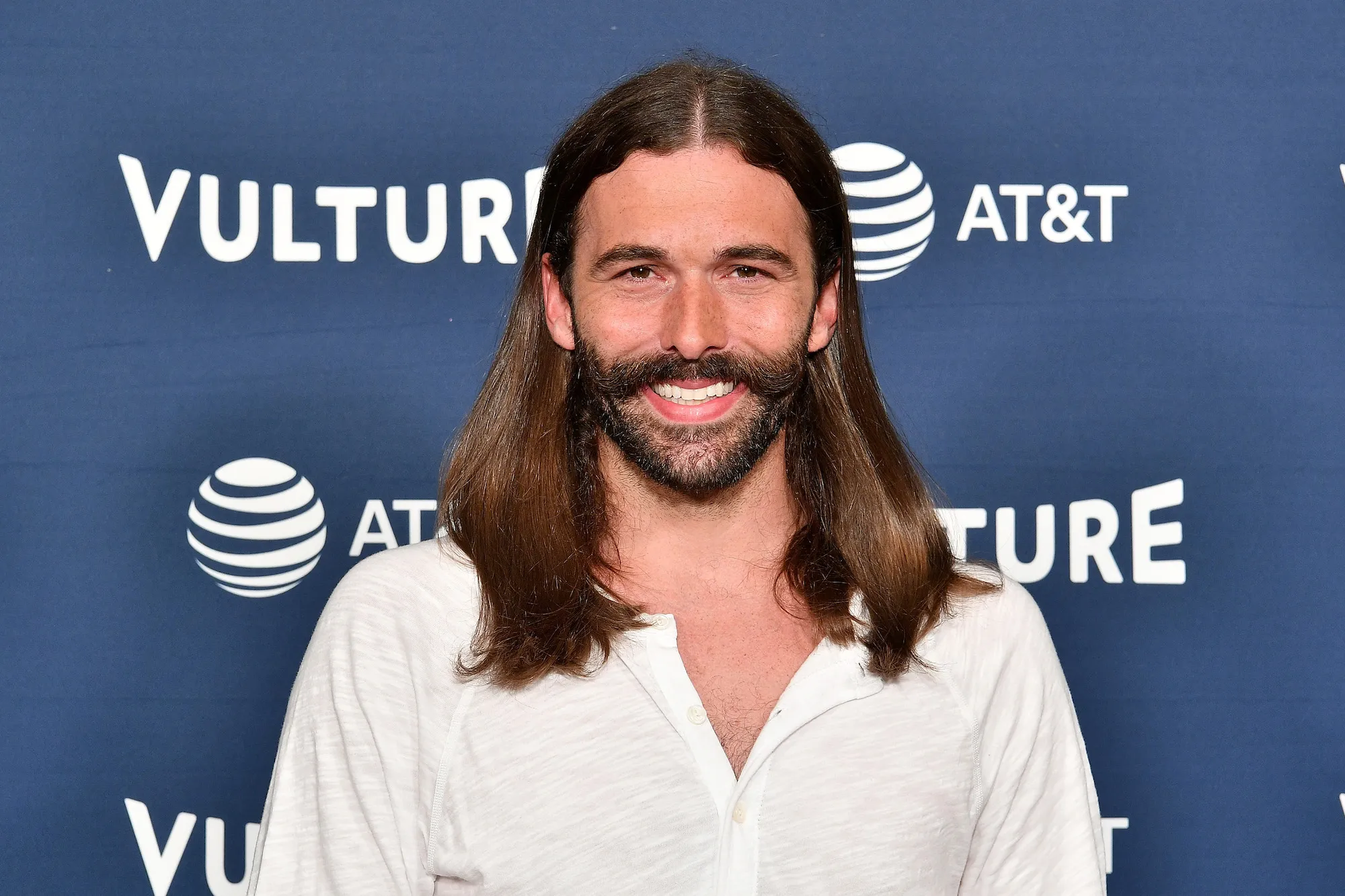 Jonathan Van Ness smiling