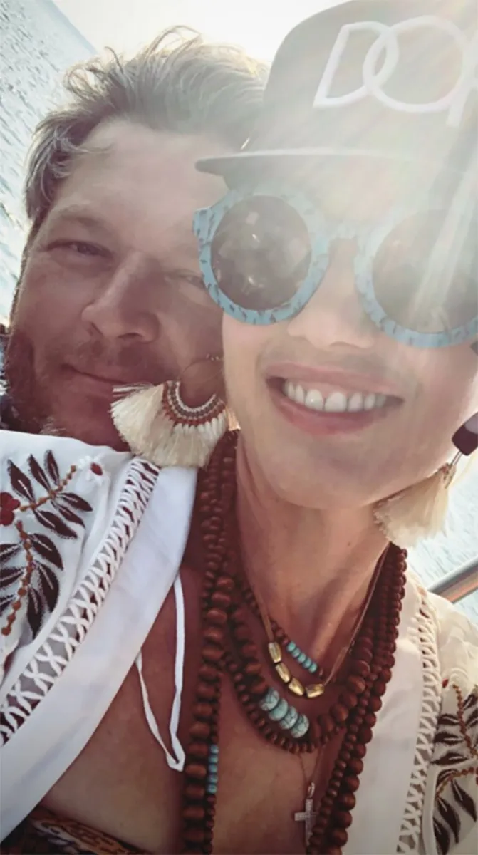 Gwen Stefani, Blake Shelton, Vacation, Lake, Family