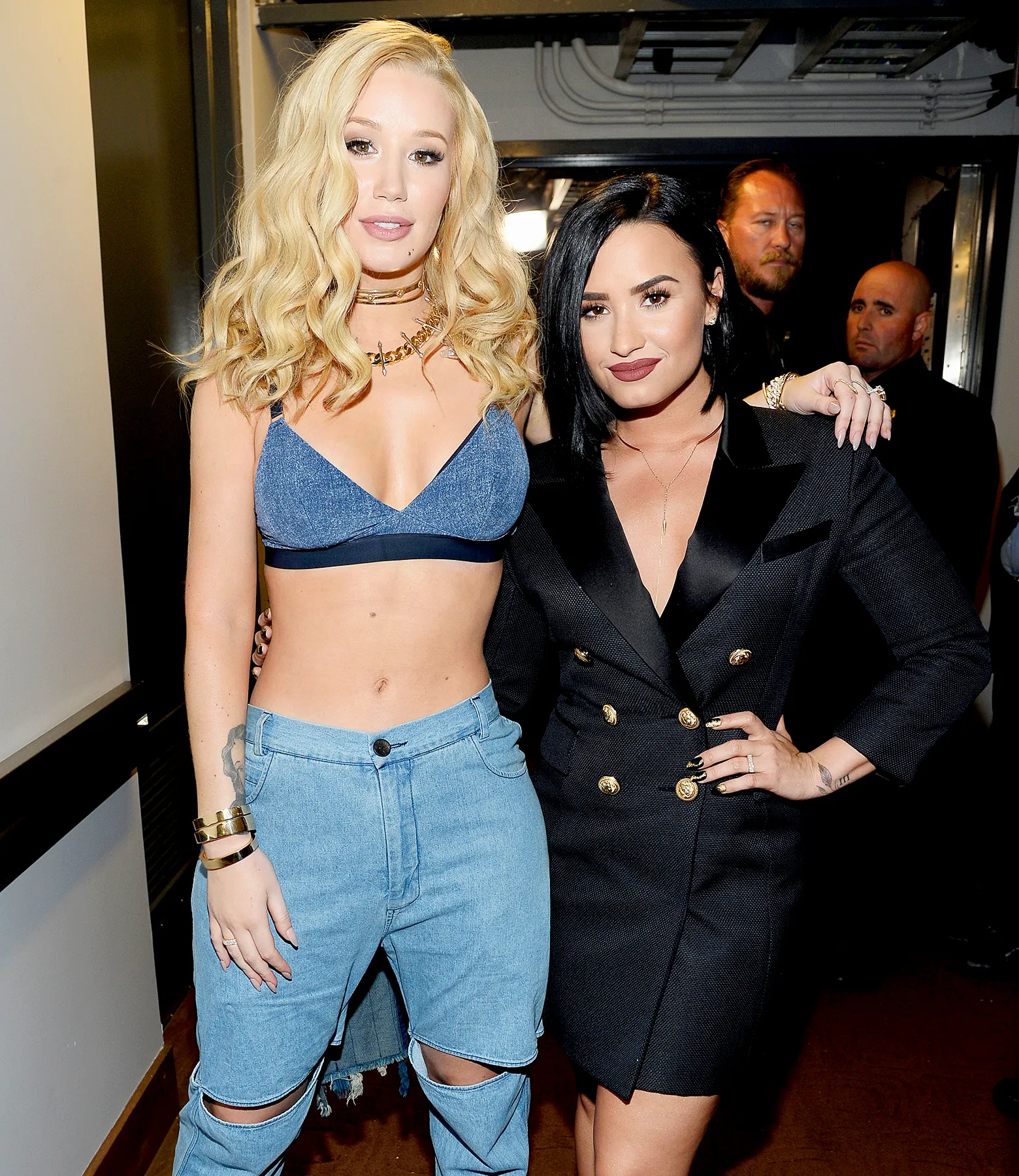 Iggy-Azalea-and-Demi-Lovato-relapse