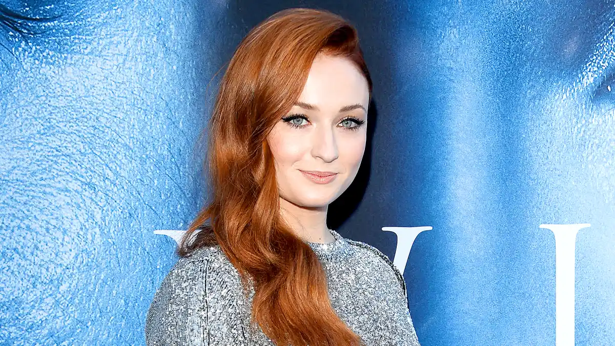 Sophie-Turner sausage instagram