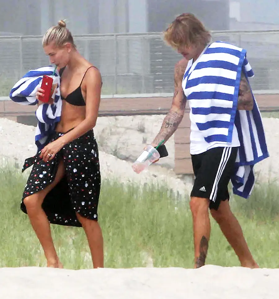 Hailey Baldwin Justin Bieber Hamptons Beach