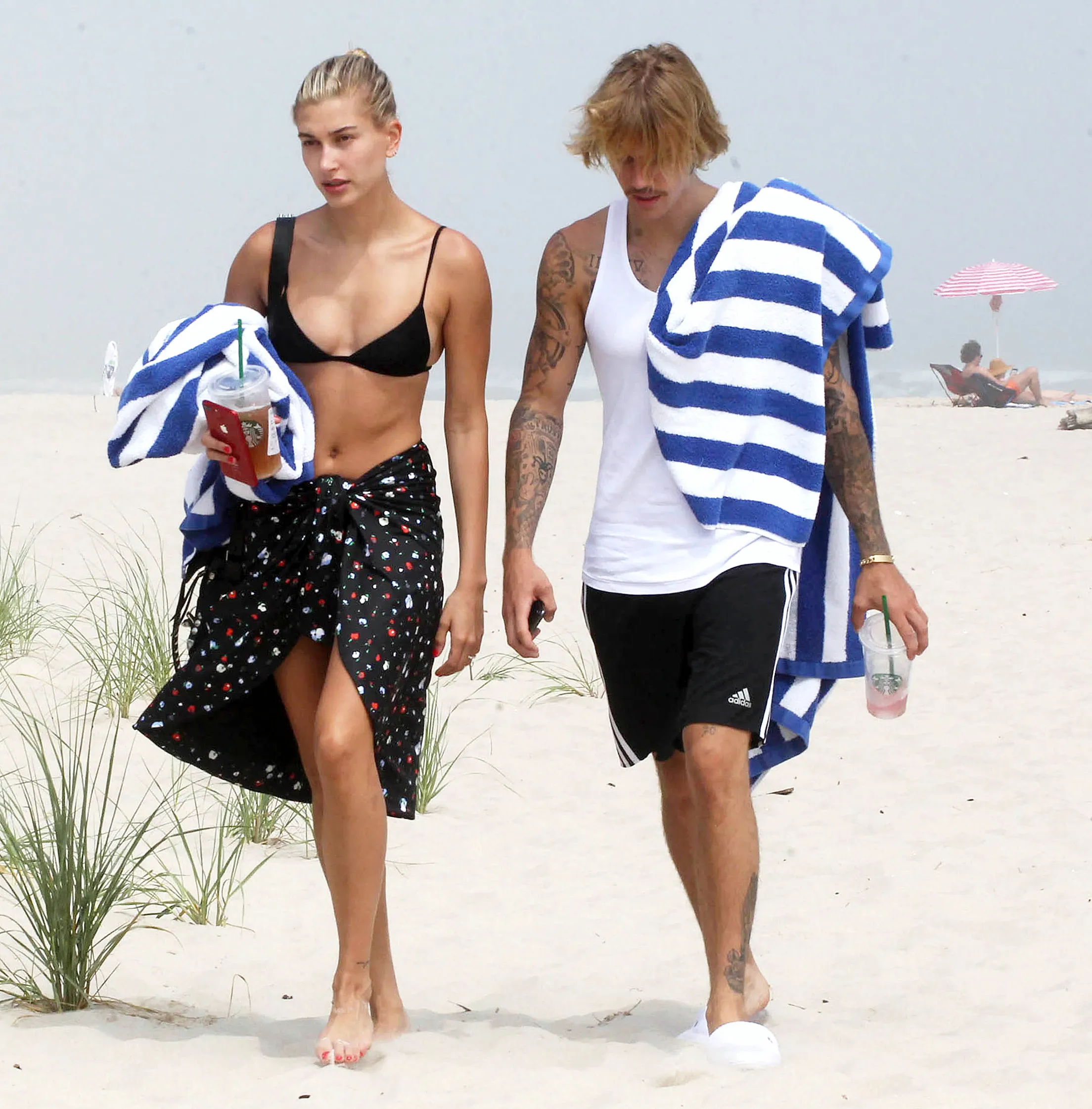 Hailey Baldwin Justin Bieber Hamptons Beach