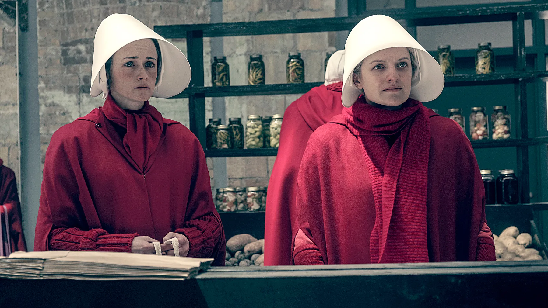 handmaids-tale-wine
