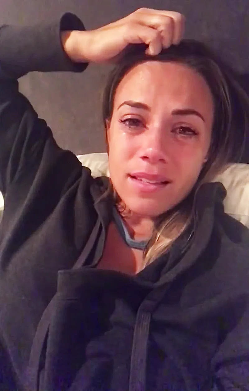 Jana Kramer Cries Miscarriage
