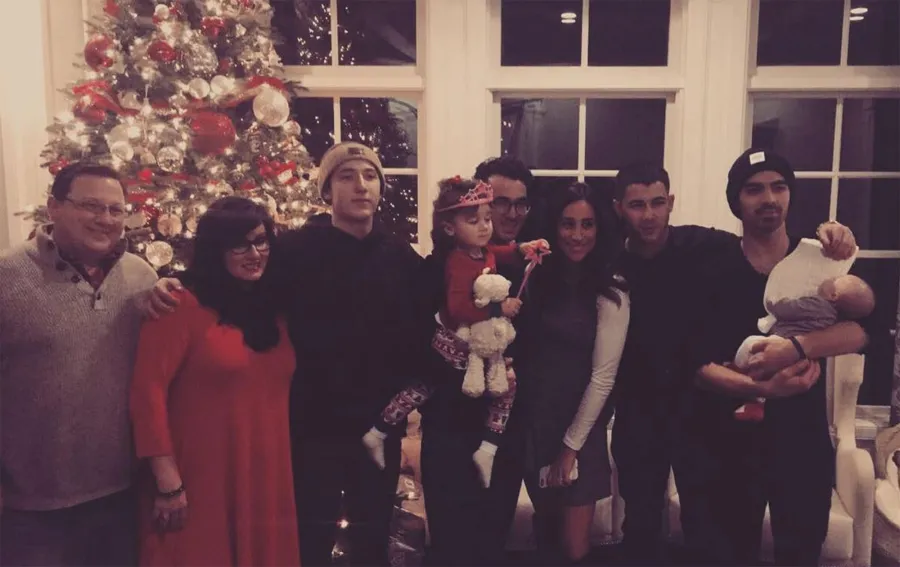 nick jonas priyanka chopra