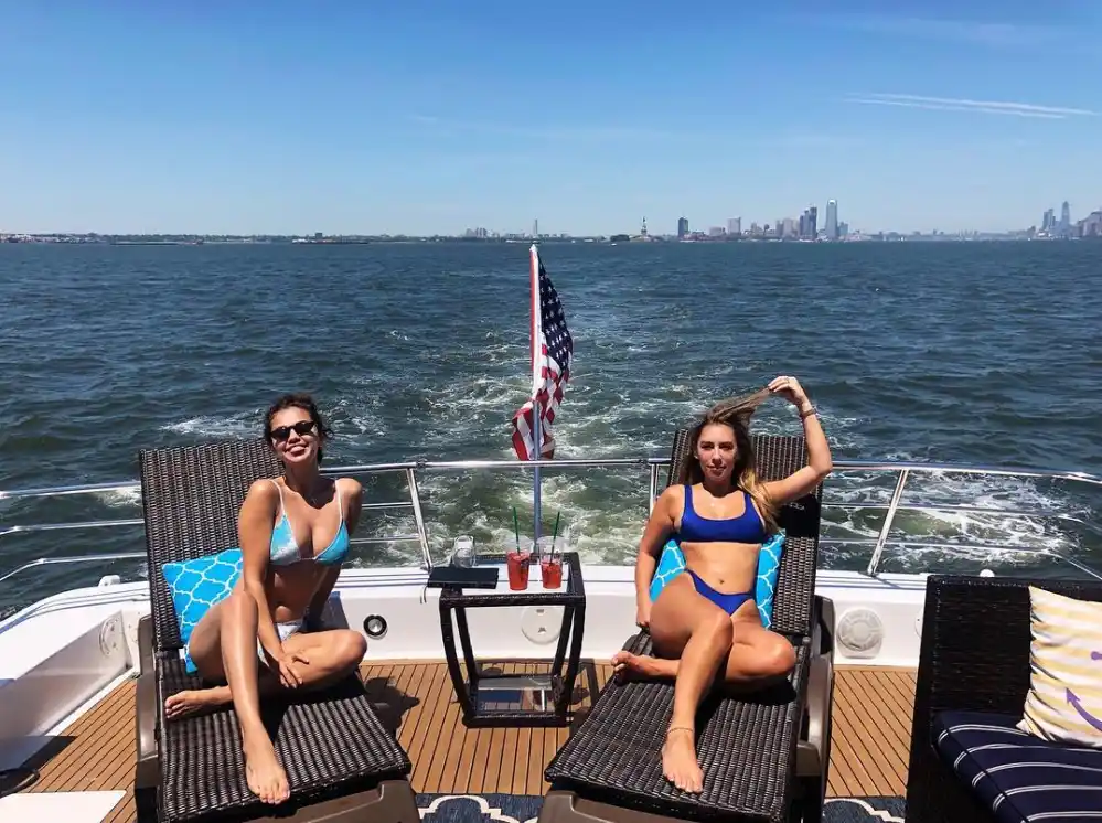 Selena Gomez Smiling Justin Bieber Engagement