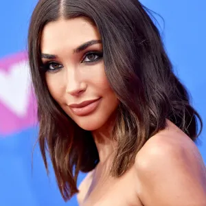 chantel jeffries reacts justin bieber engagement