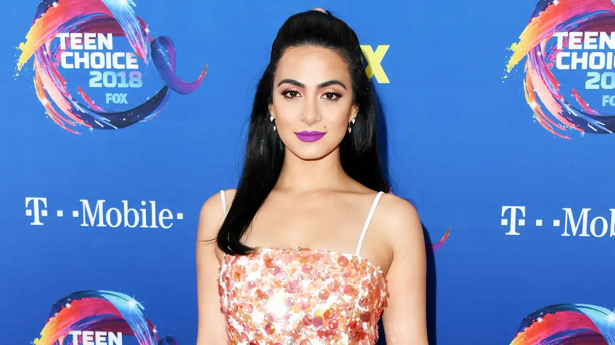 Emeraude Toubia Teases Shadowhunters Series Finale