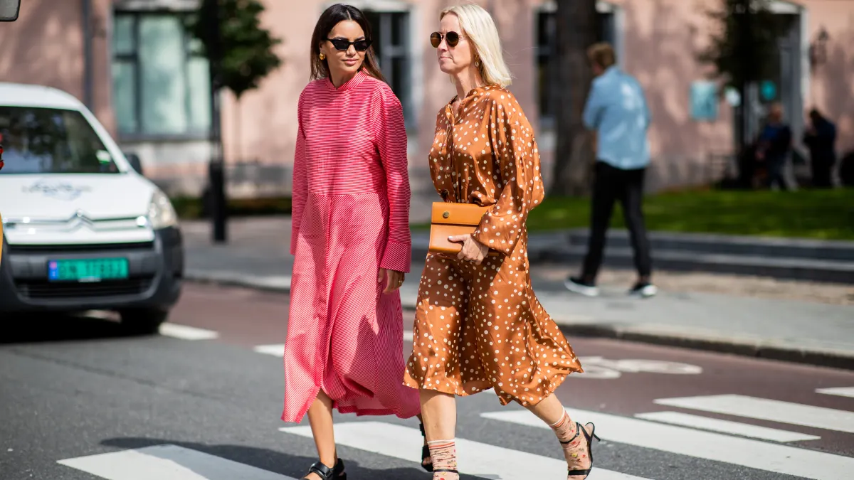 street style two women walking in the street