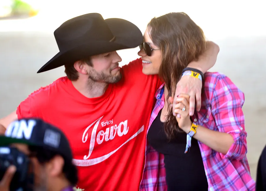 Mila Kunis Ashton Kutcher romance