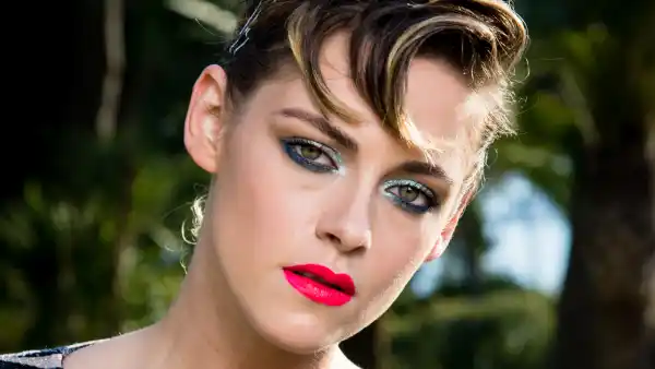 Kristen Stewart in Chanel lipstick