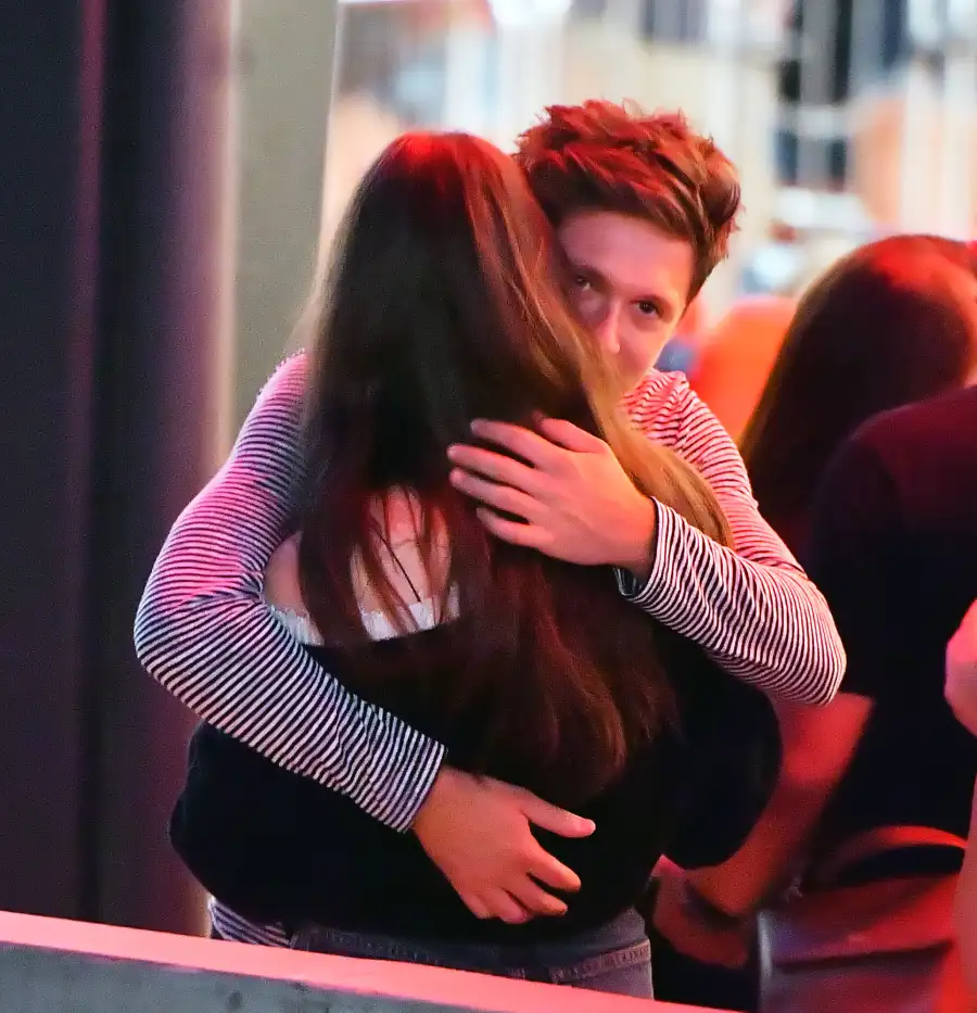 hailee steinfeld niall horan date night disneyland